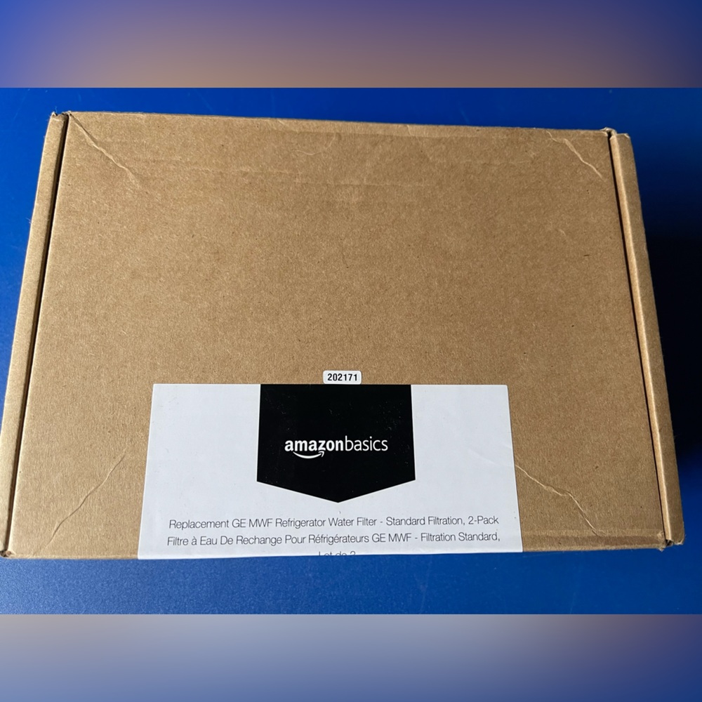 Amazon Basics Replacement  Refrigerator Water Filter GE MWF   2-Pack Sealed New